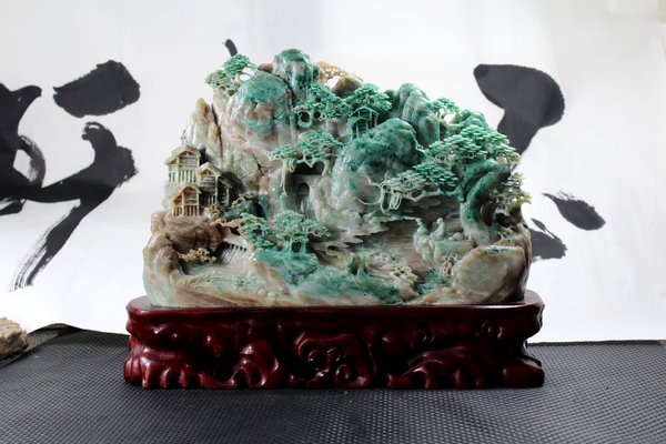 独山玉作品“翠山鹿鸣”已售