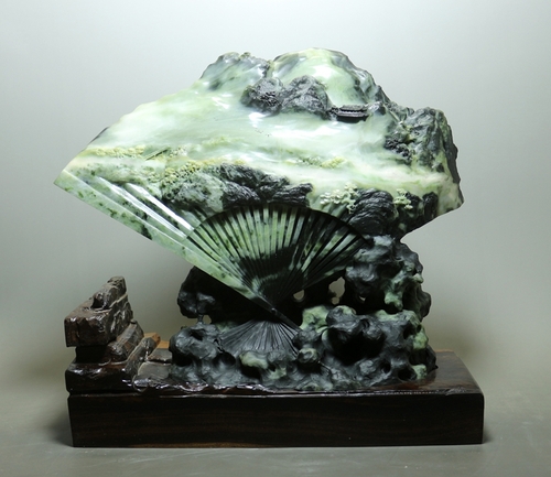 独山玉作品《山野清风》银奖作品